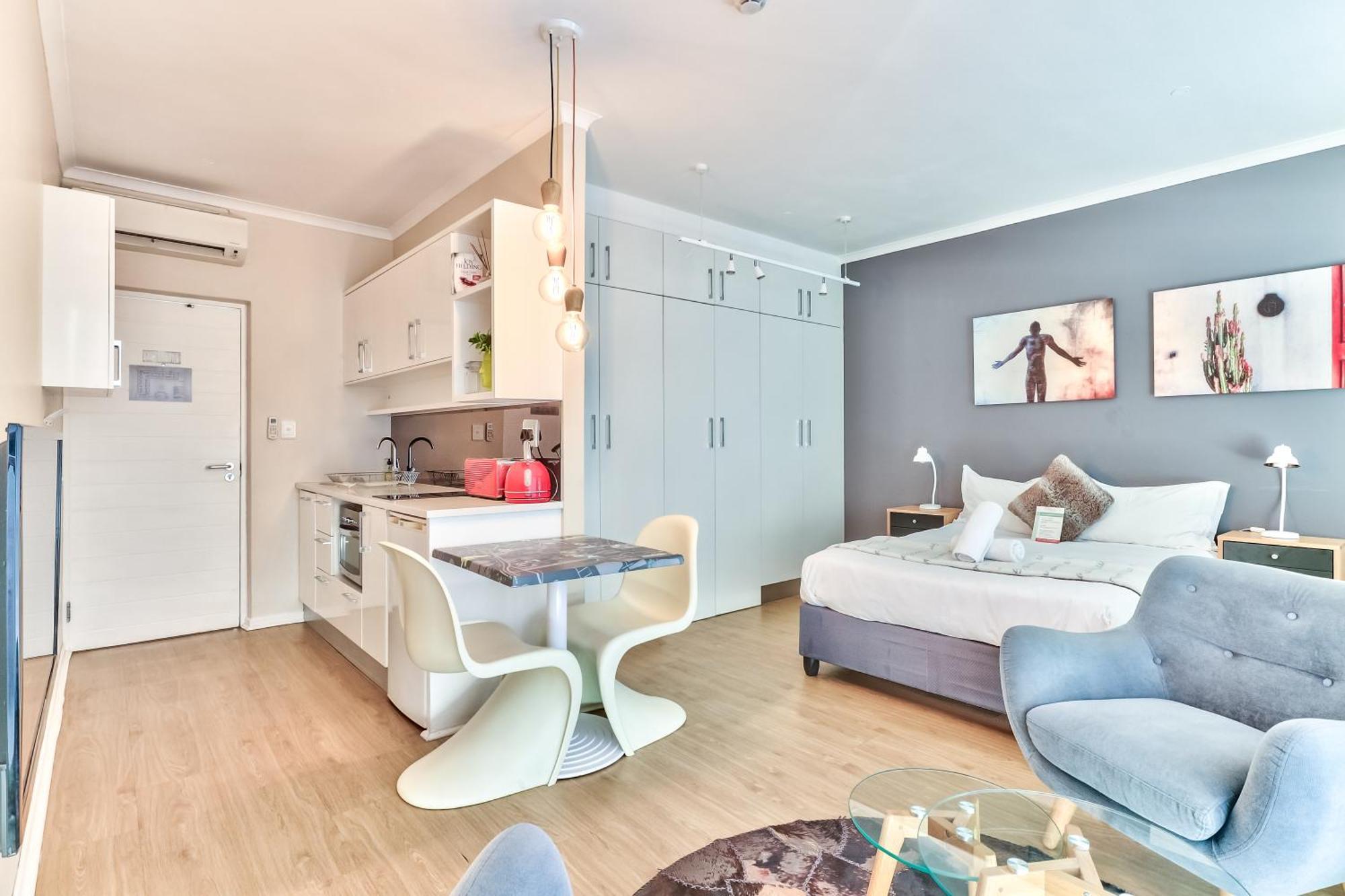 Wink Aparthotel Quiver Tree ステレンボッシュ エクステリア 写真