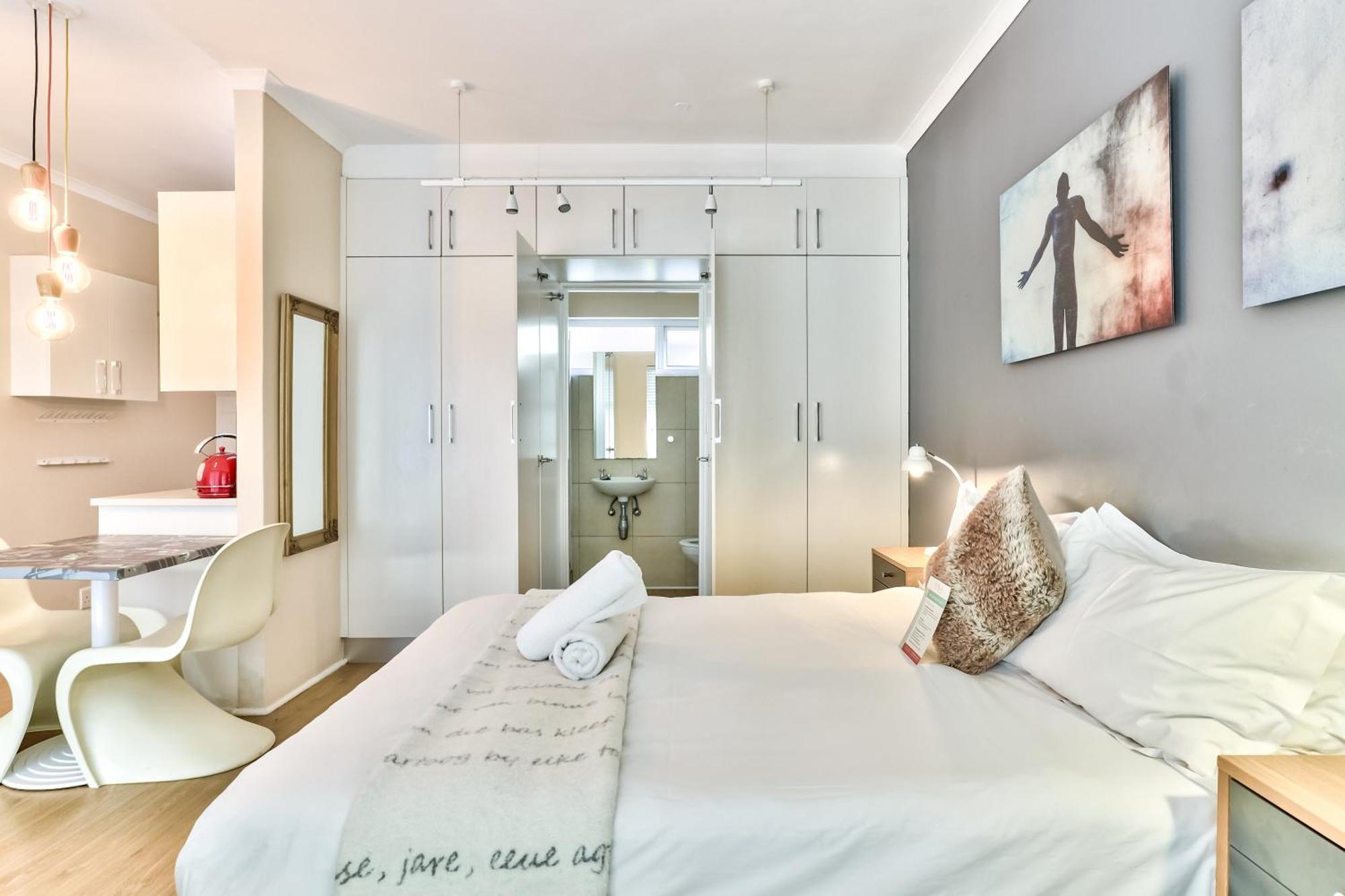 Wink Aparthotel Quiver Tree ステレンボッシュ エクステリア 写真